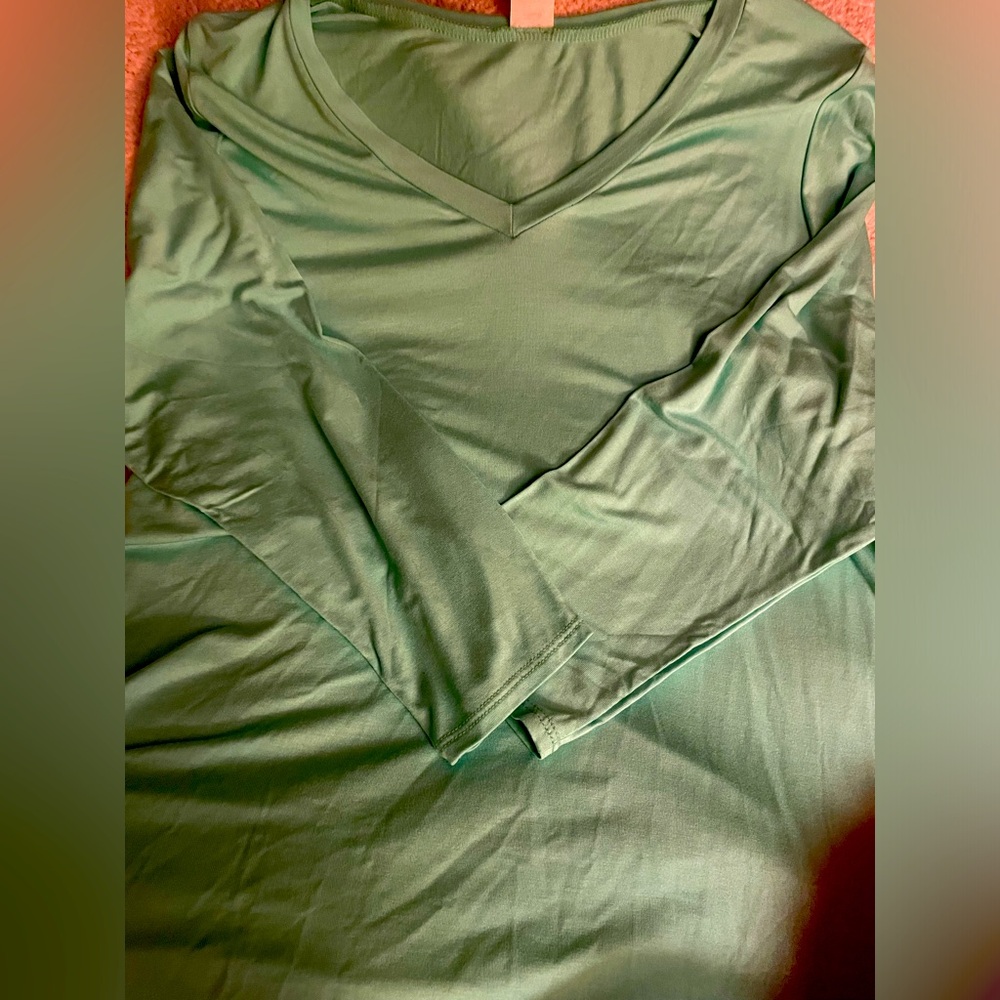 Women’s Honeyme top